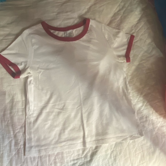 A plain white tee - Picture 2 of 2